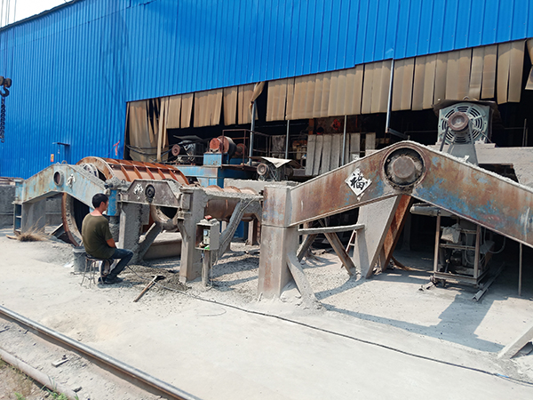 懸（xuán）輥機（jī）